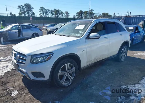 2019 Mercedes-Benz Glc 350E 4Matic z USA, uszkodzony, nr VIN WDC0G5EB0KF611580